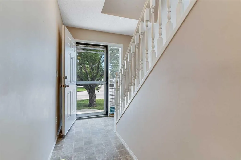 47 Country Village Circle NE