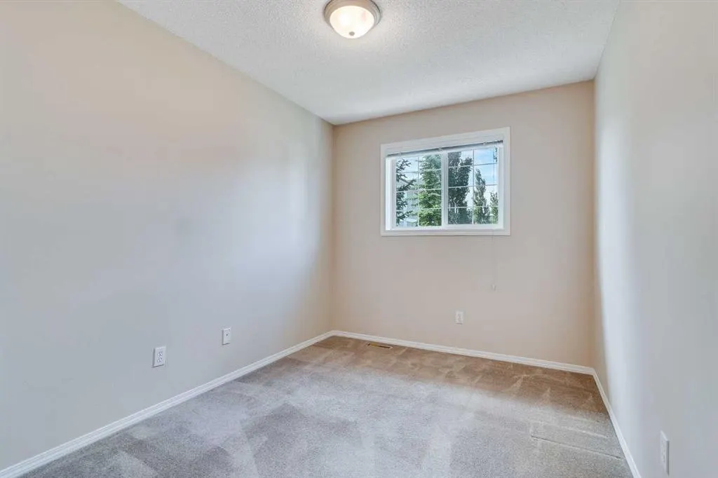 47 Country Village Circle NE