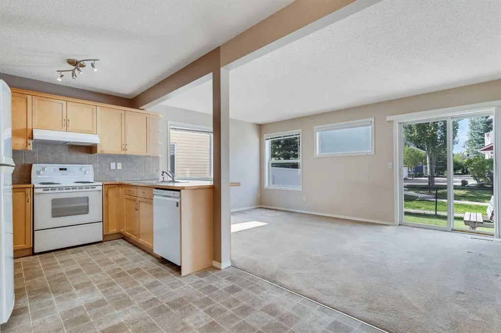 47 Country Village Circle NE