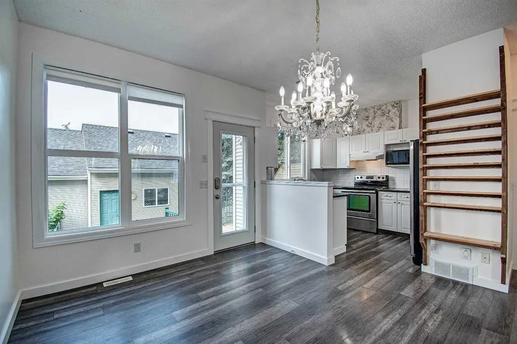 22 Prestwick Gardens SE