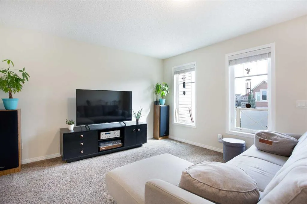 176 Windstone Link SW