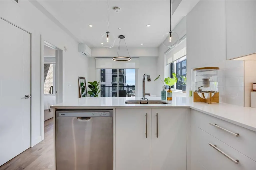 8230 Broadcast Avenue, #402