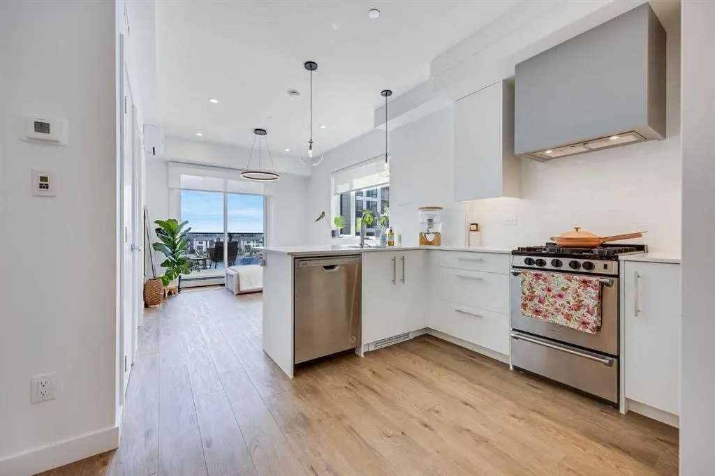 8230 Broadcast Avenue, #402
