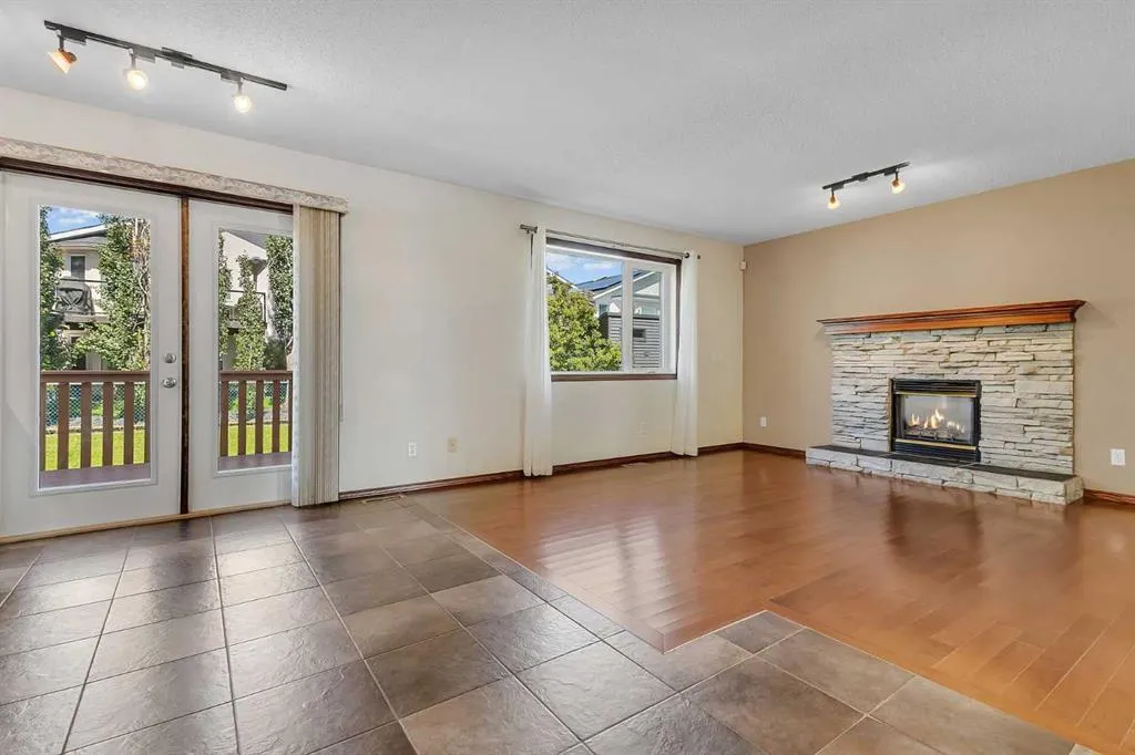 62 Arbour Wood Crescent NW