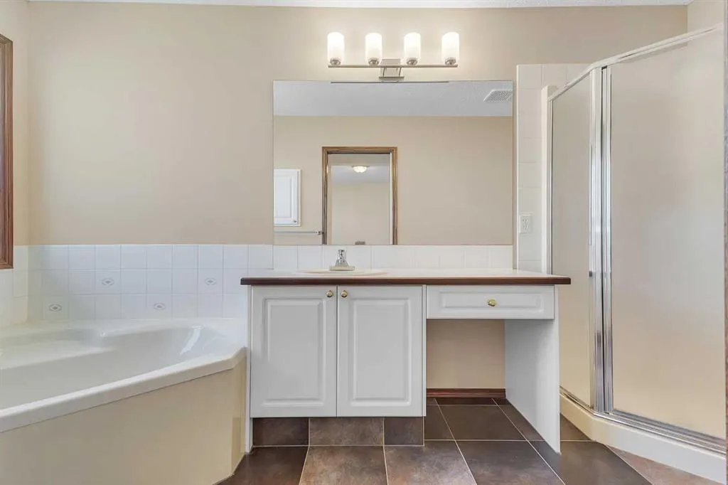 62 Arbour Wood Crescent NW