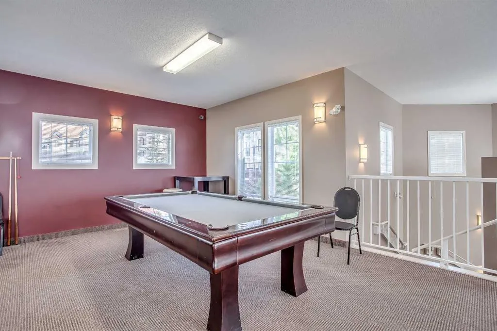 70 Royal Oak Plaza NW, #102