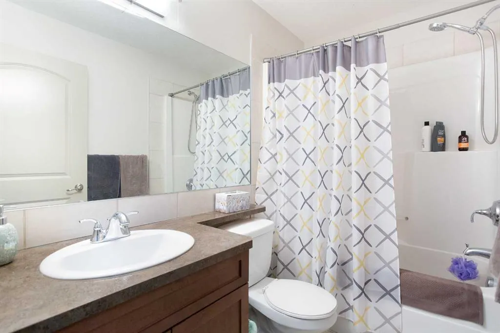 70 Royal Oak Plaza NW, #102