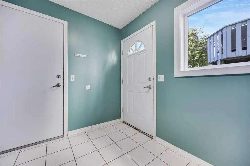 225 Killarney Glen Court SW