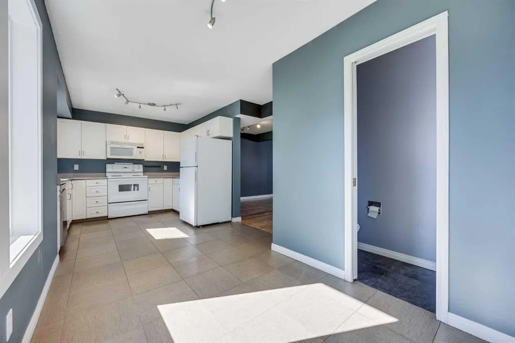 225 Killarney Glen Court SW