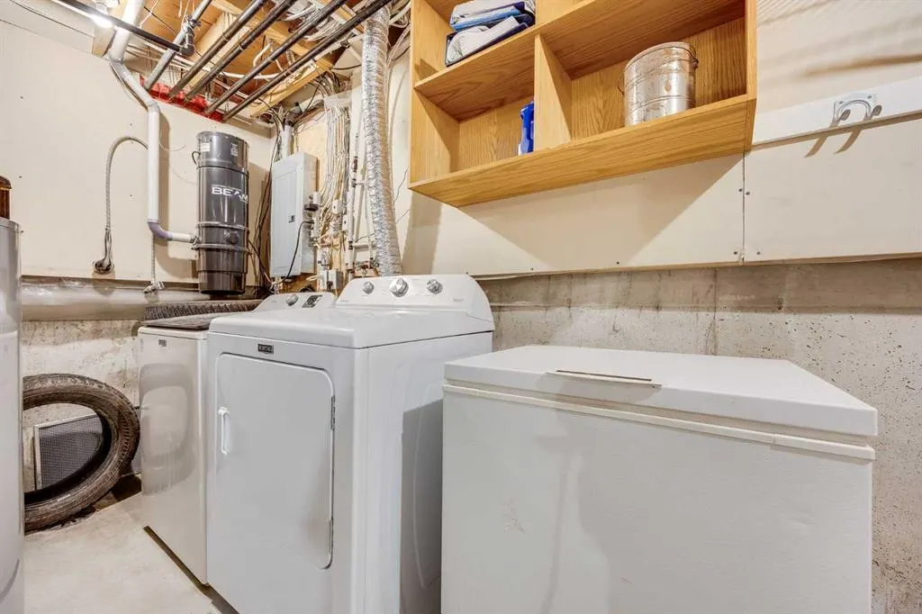 225 Killarney Glen Court SW