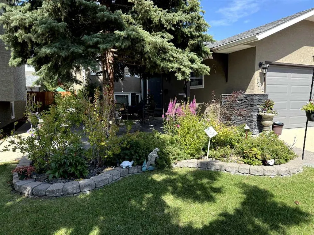 1328 Meadowbrook Drive SE