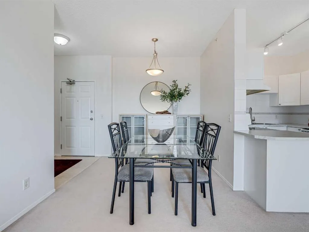 8 County Village Bay, #410