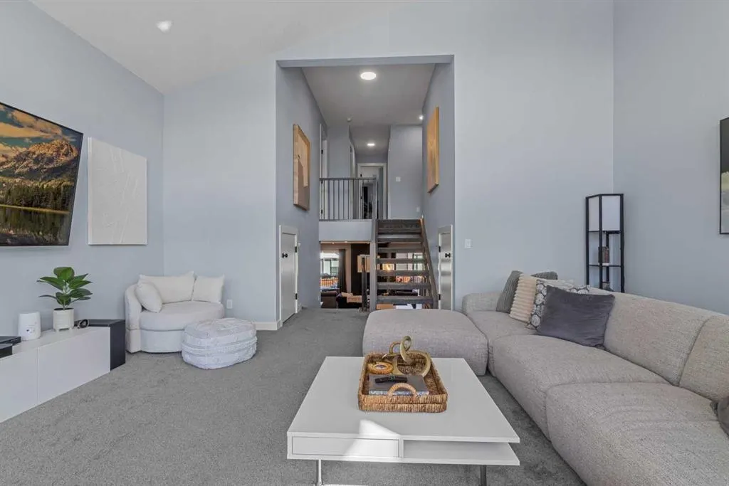 20 Rowley Rise NW