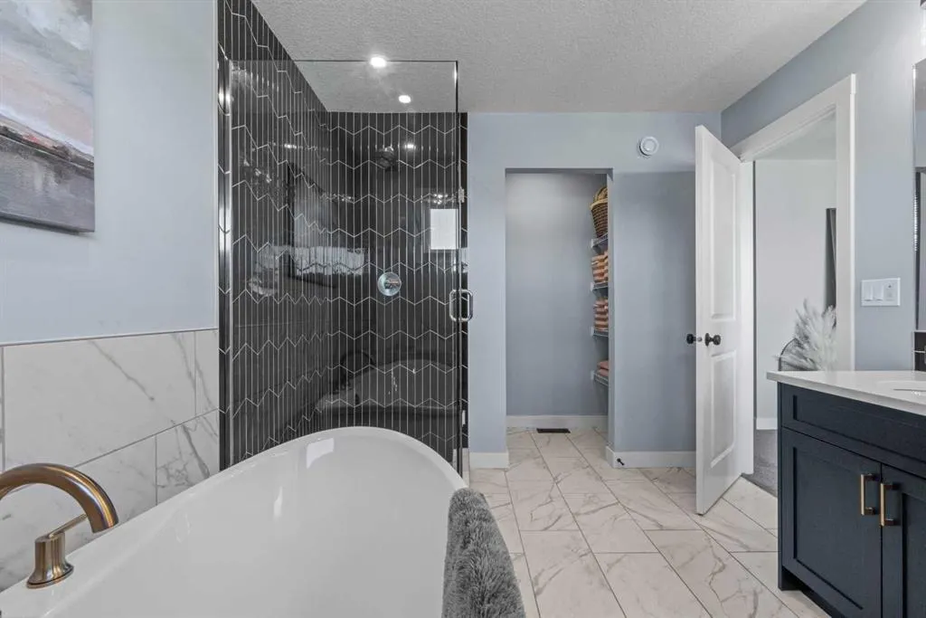 20 Rowley Rise NW