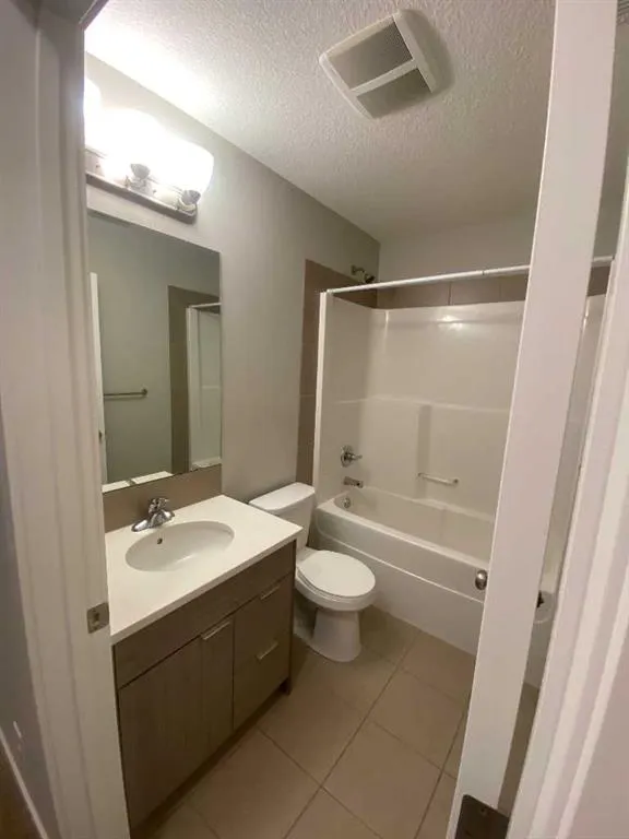 35 Aquitania Circle W, #901
