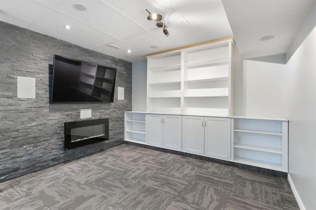 99 Sage Valley Park NW