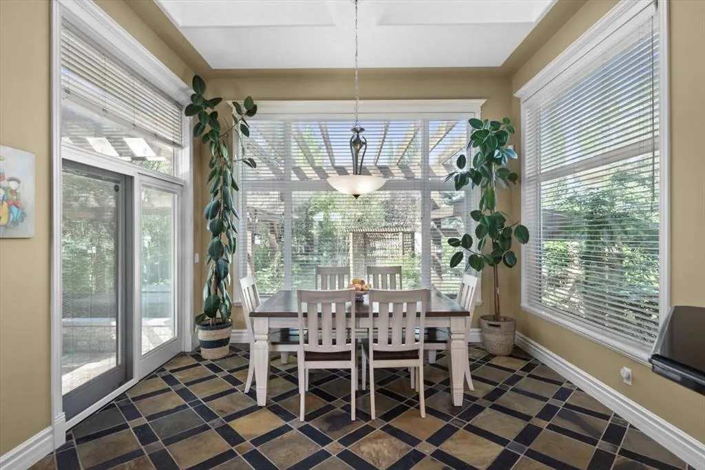 45 Royal Terrace NW
