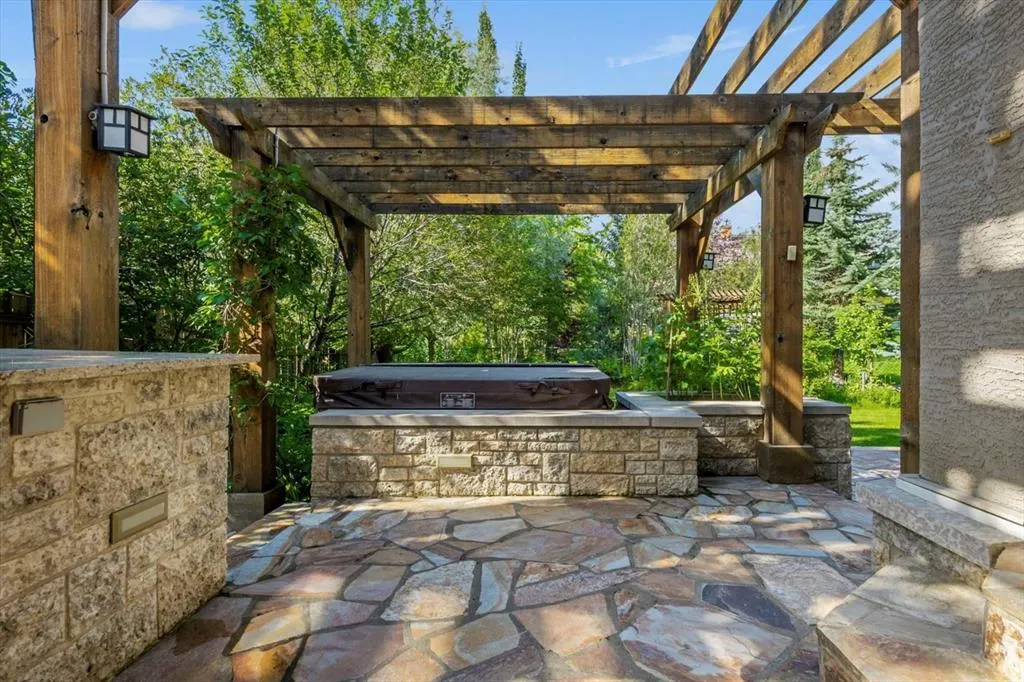 45 Royal Terrace NW