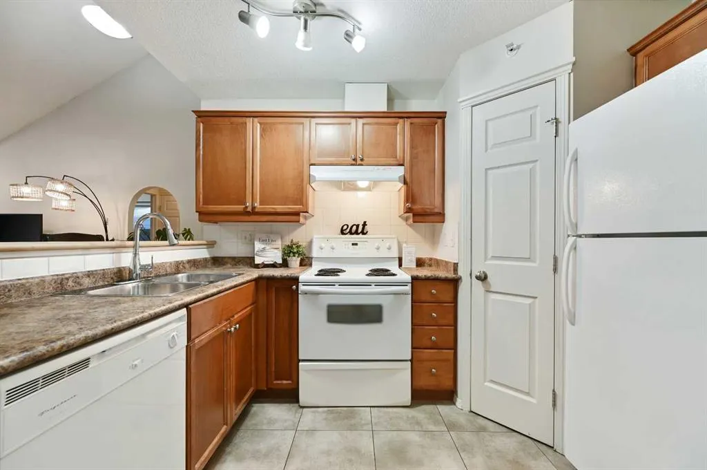 1110 17 Street SW, #401