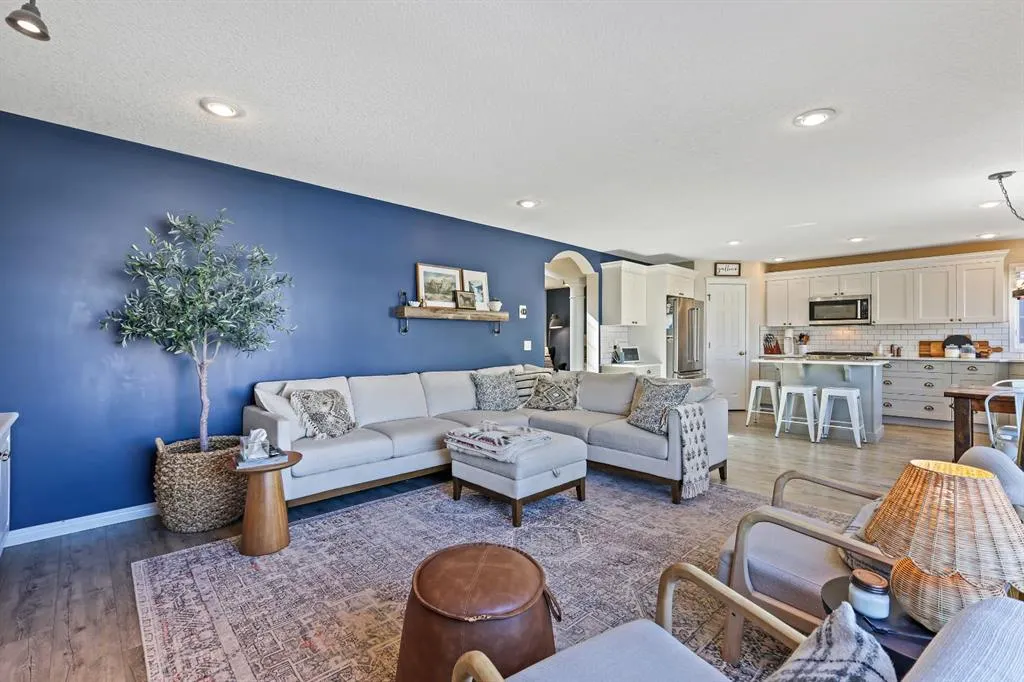 44 Cimarron Crescent