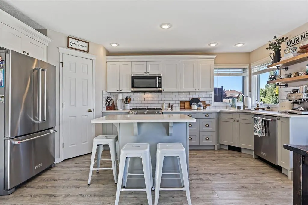 44 Cimarron Crescent