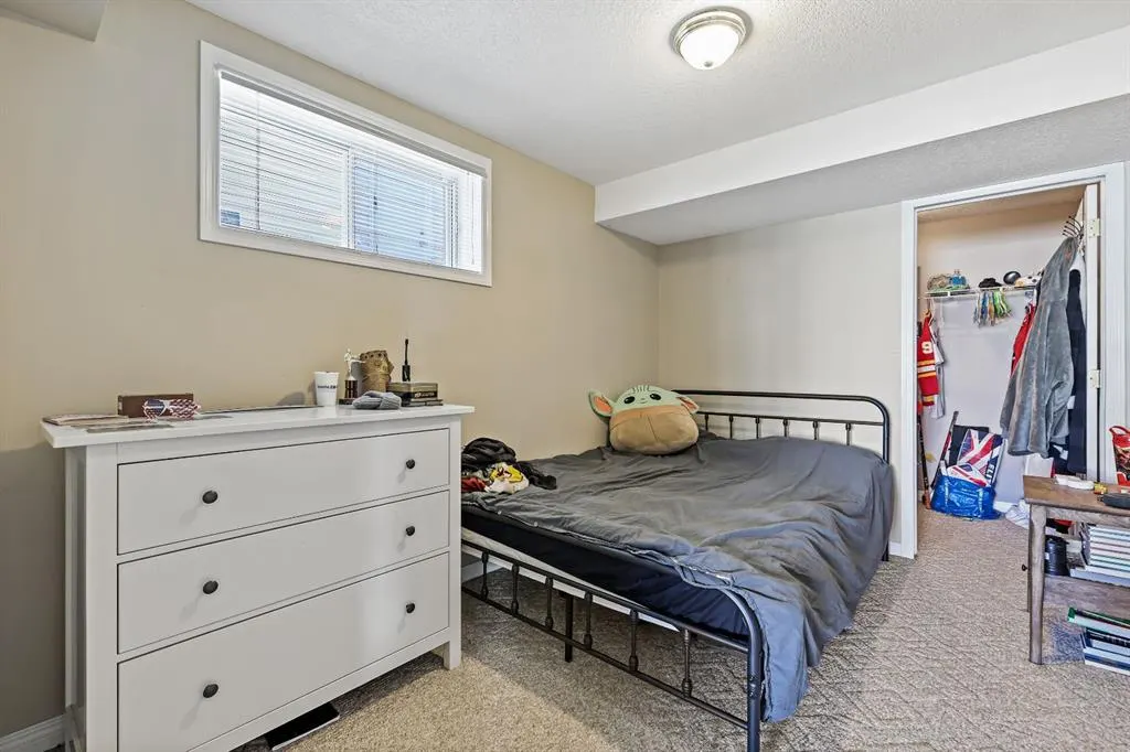 44 Cimarron Crescent