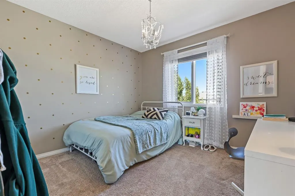 44 Cimarron Crescent
