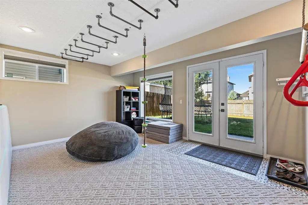 44 Cimarron Crescent