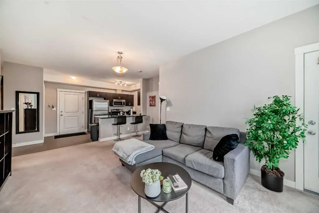 3950 46 Avenue NW, #211
