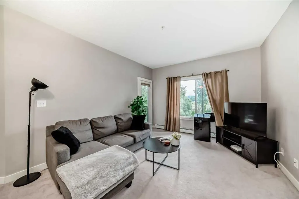 3950 46 Avenue NW, #211