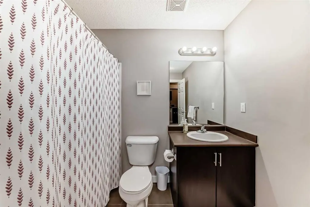 3950 46 Avenue NW, #211