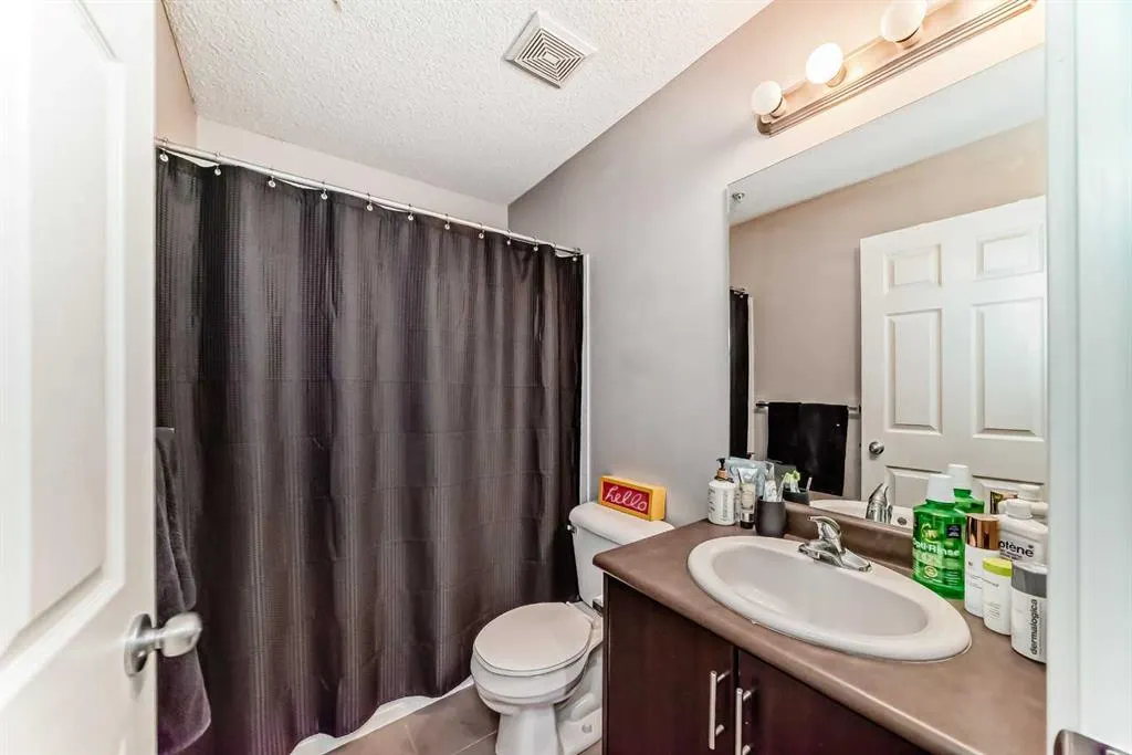 3950 46 Avenue NW, #211
