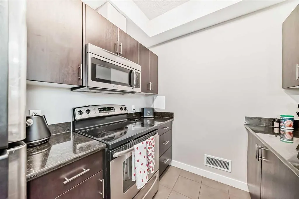 3950 46 Avenue NW, #211