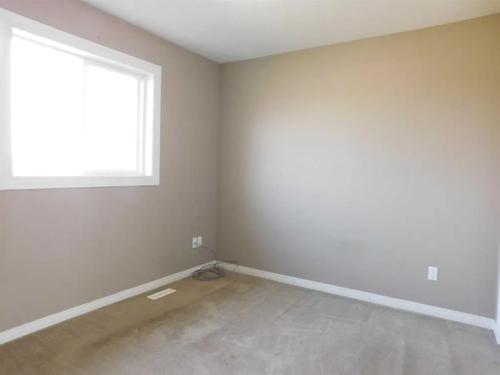 6802 50 Avenue, #11