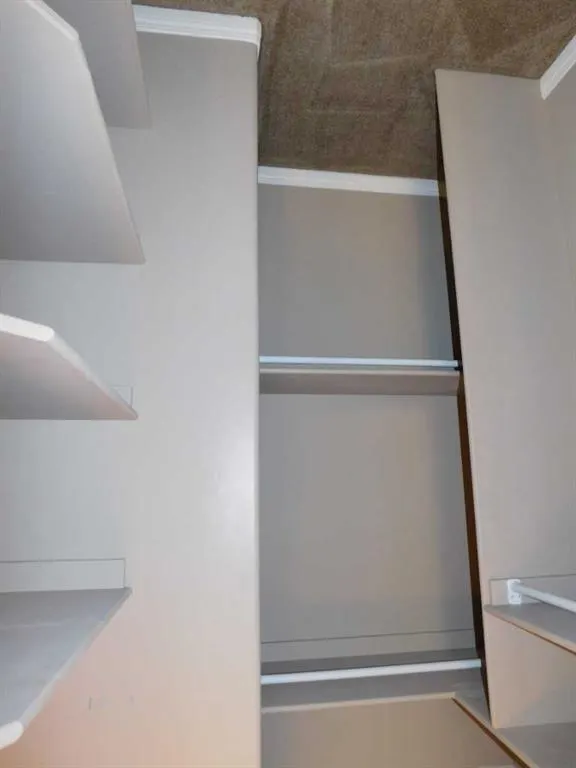 6802 50 Avenue, #11