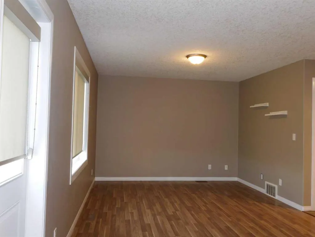 6802 50 Avenue, #7