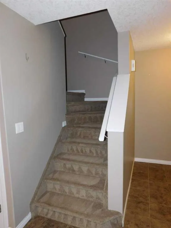6802 50 Avenue, #7