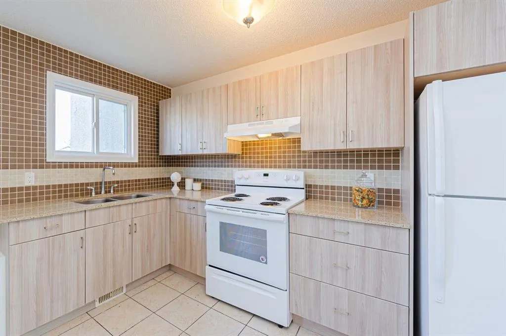 63 Penworth Close SE