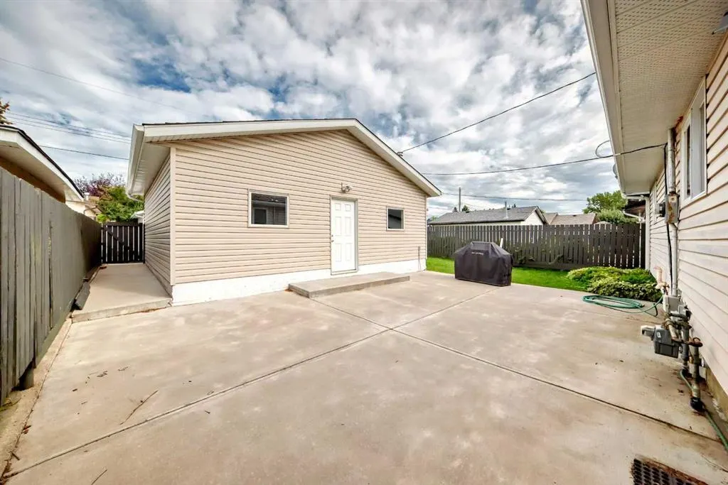 127 Pensville Road SE