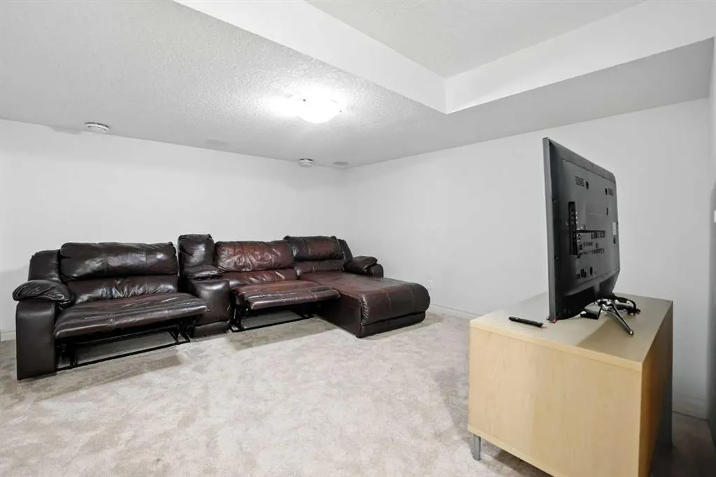 57 Evansglen Mews NW