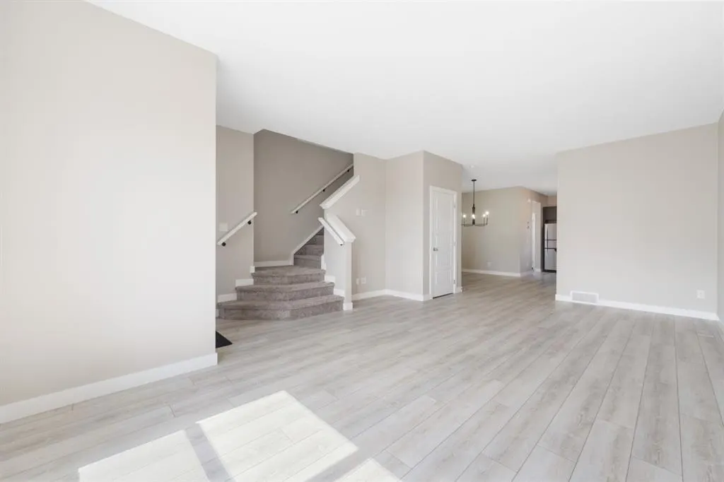 340 Cobblestone Gate SW