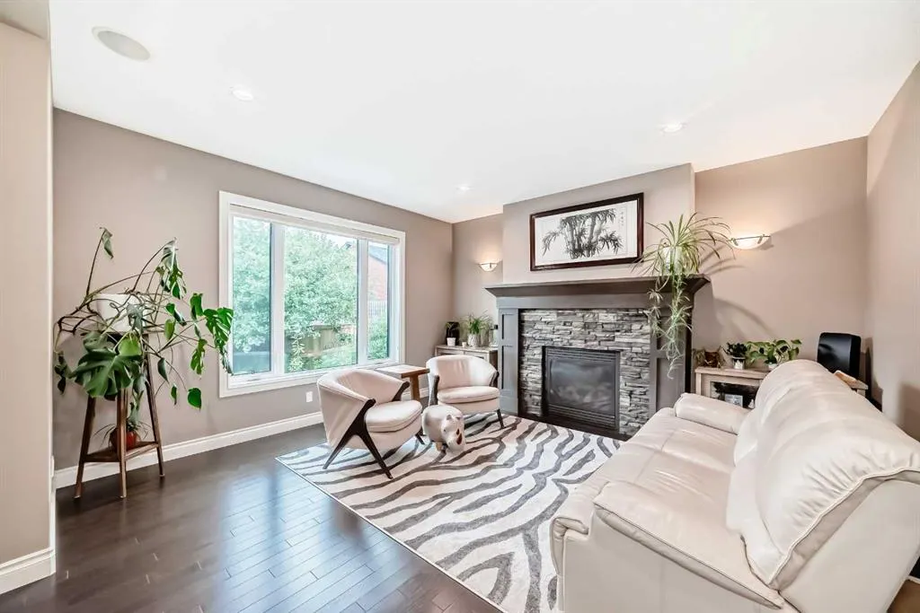 2695 Ravenslea Gardens SE