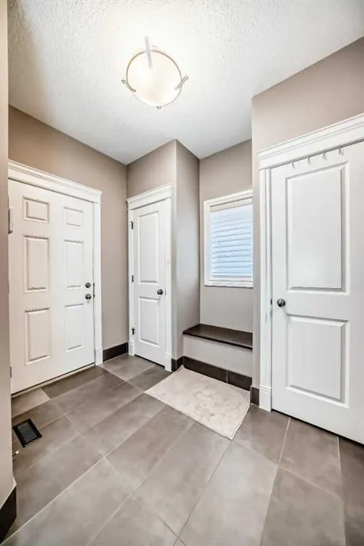 2695 Ravenslea Gardens SE