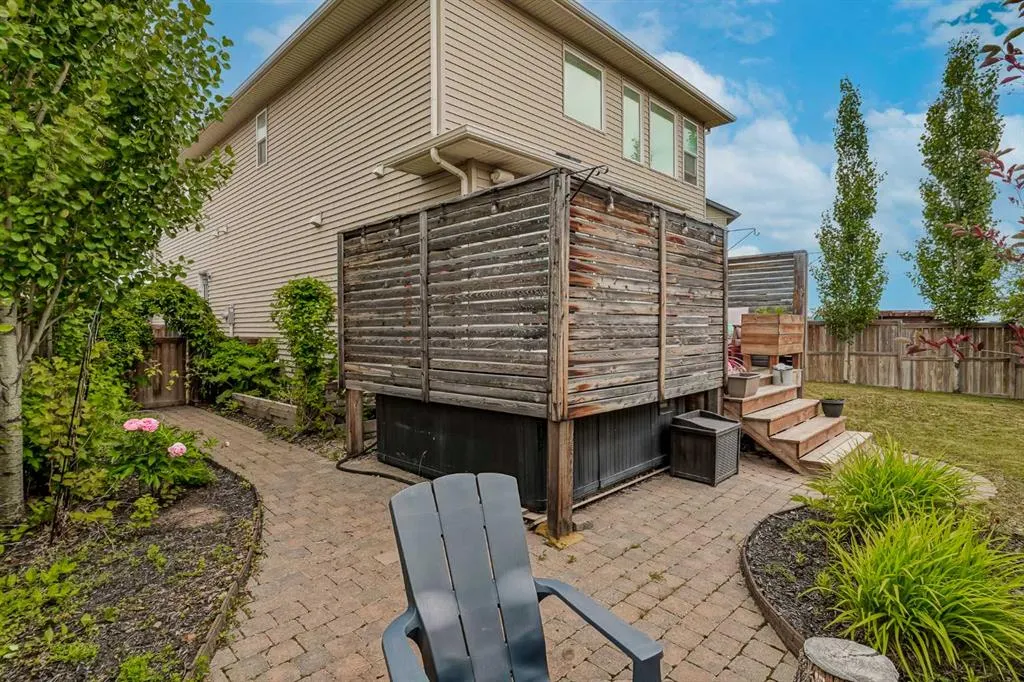 91 Nolanfield Court NW