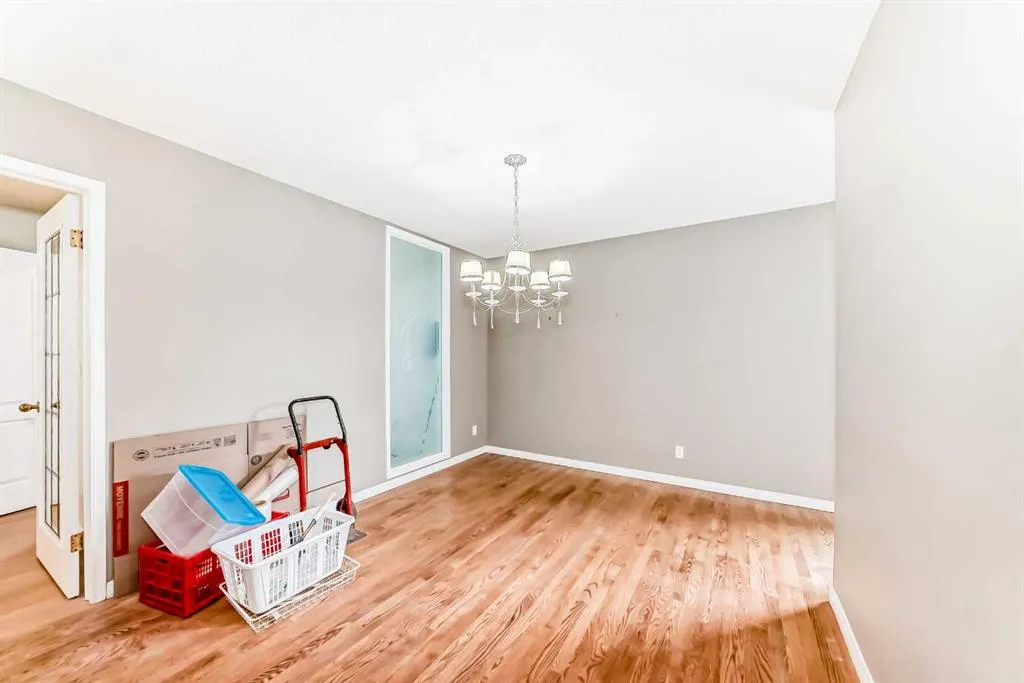 145 Edgeview Road NW