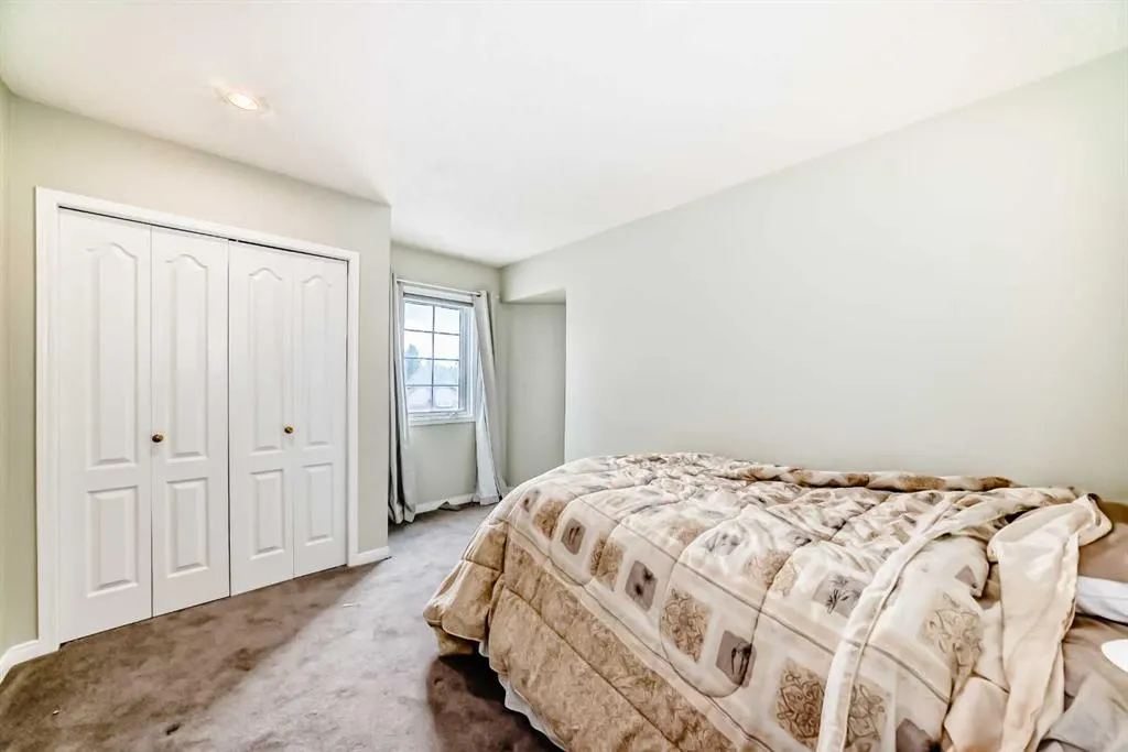 145 Edgeview Road NW