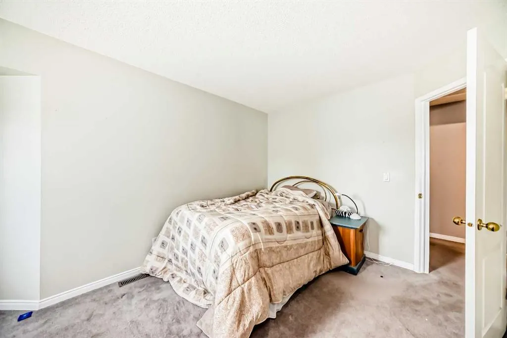 145 Edgeview Road NW