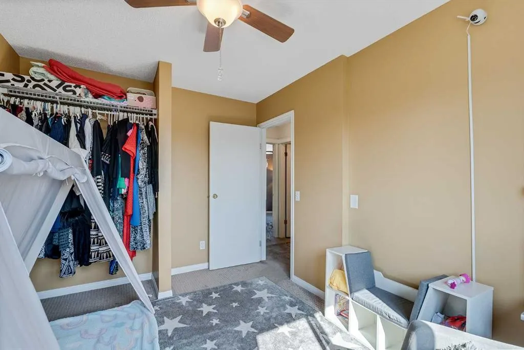 31 Inverness Grove SE