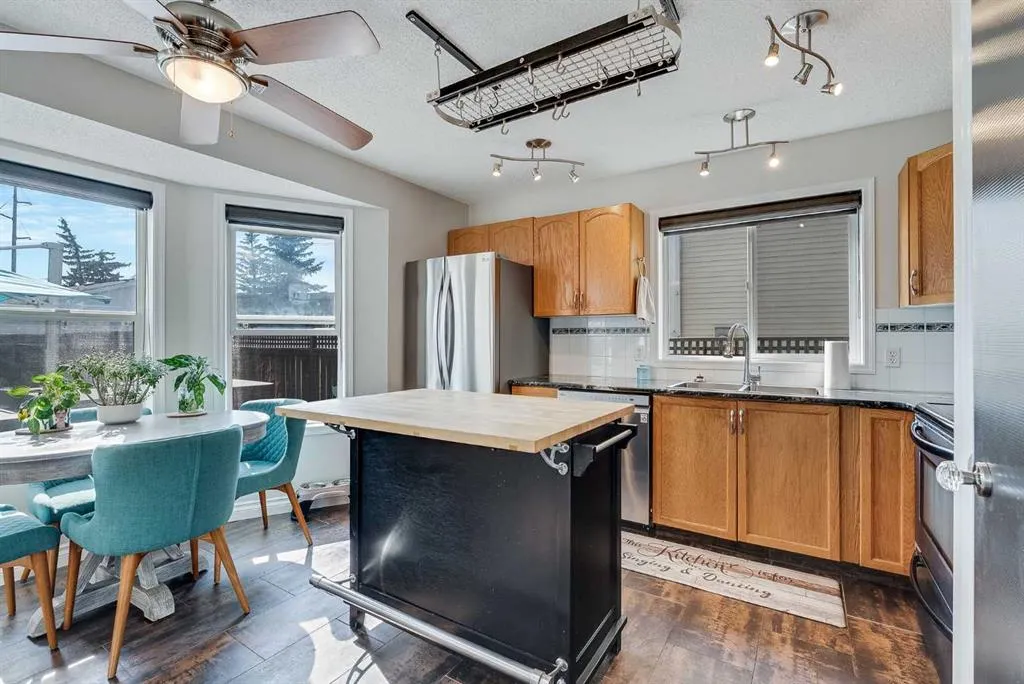 31 Inverness Grove SE