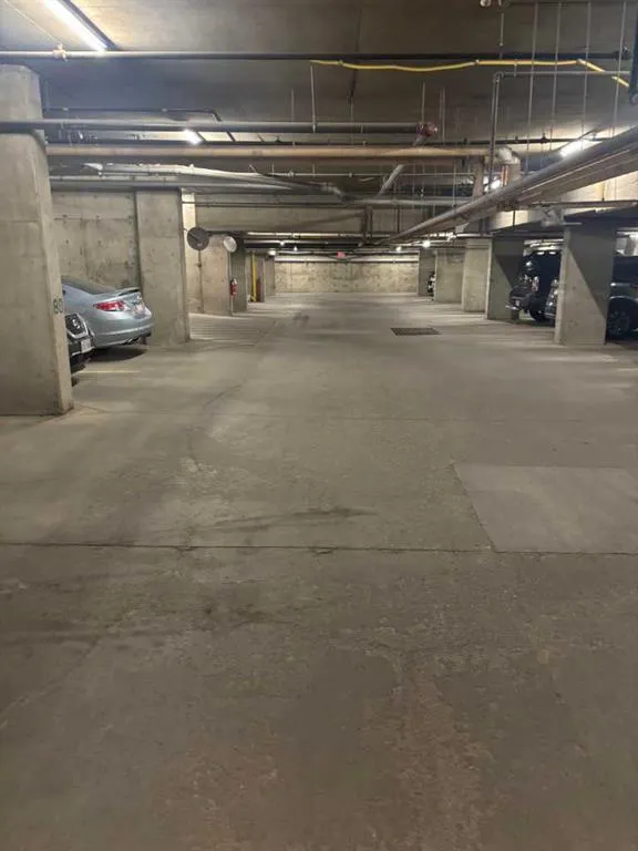 114 15 Avenue SW, #205